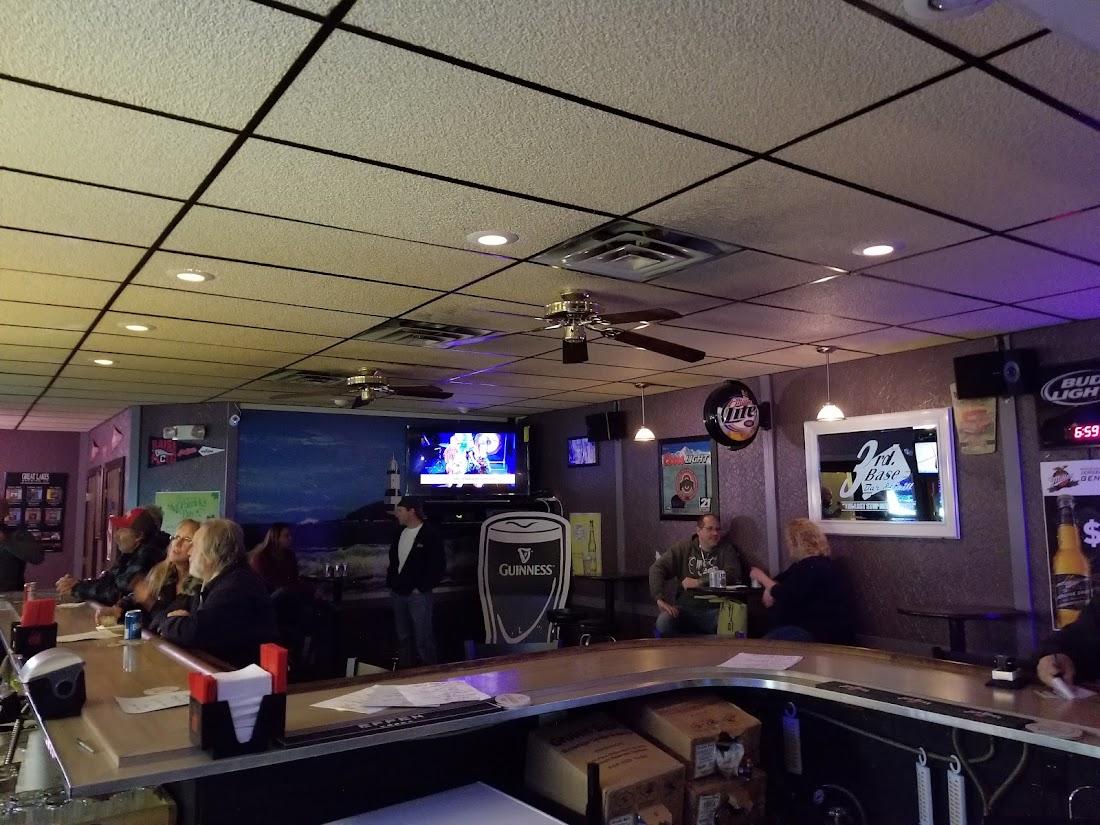3rd Base Bar & Grill